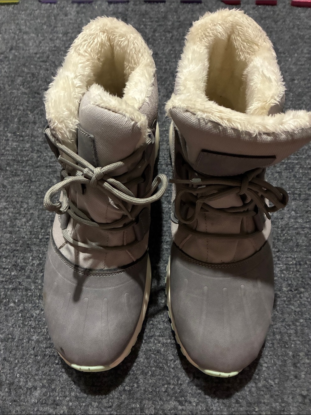 ❤️ Serra Taupe Faux-Fur Winter Boots Lace-Up Style